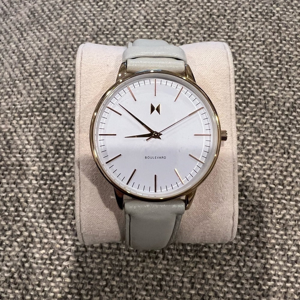 MVMT Watch rose gold and grey band